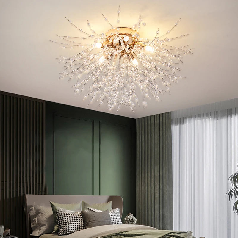 Lustre pissenlit allumé dans un salon