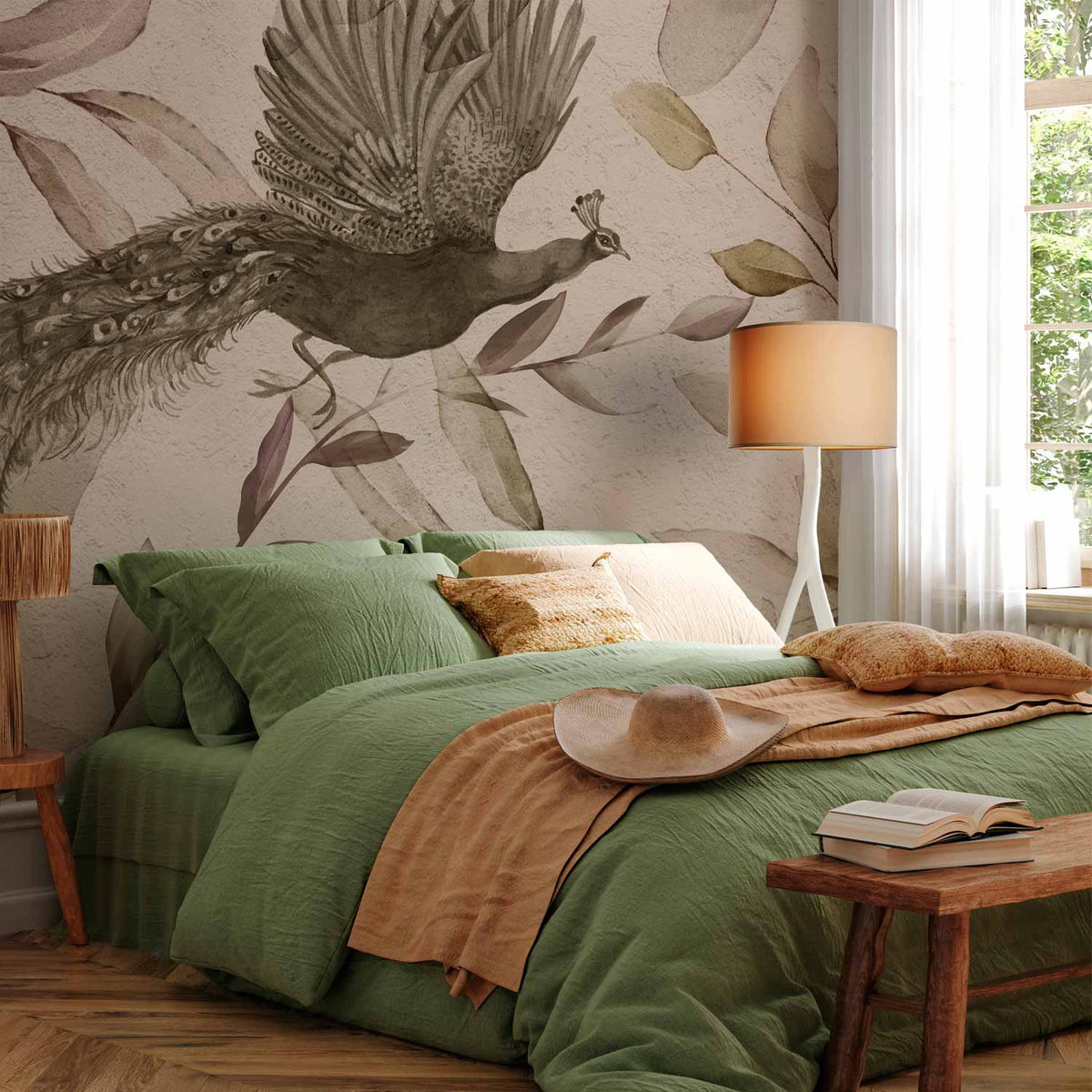 Oiseau au feuillage en situation sur un mur d'intérieur